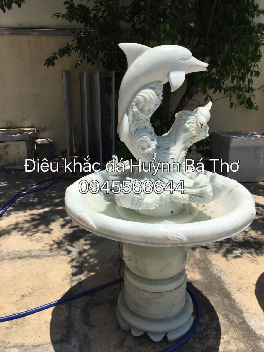 Tượng cá heo đá nguyên khối