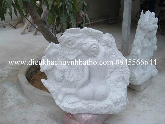 Tượng cô gái