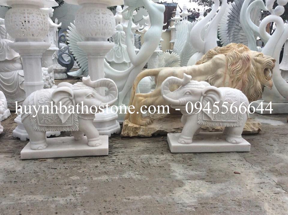 Cặp voi phong thủy đá trắng nguyên khối