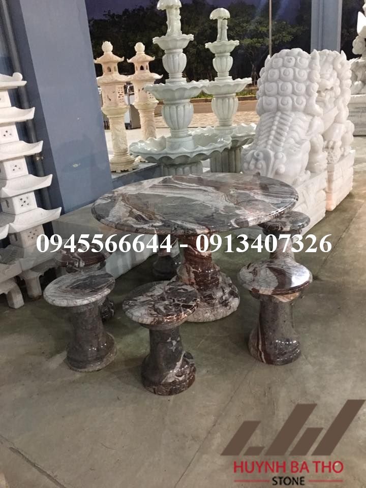 Bộ bàn ghế tròn đá tự nhiên vân socola