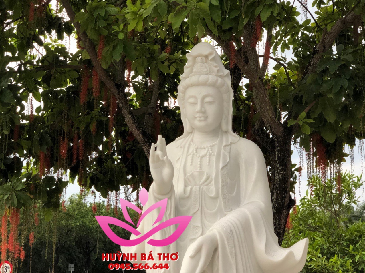 Tượng Quan Âm Nam Hải bằng đá